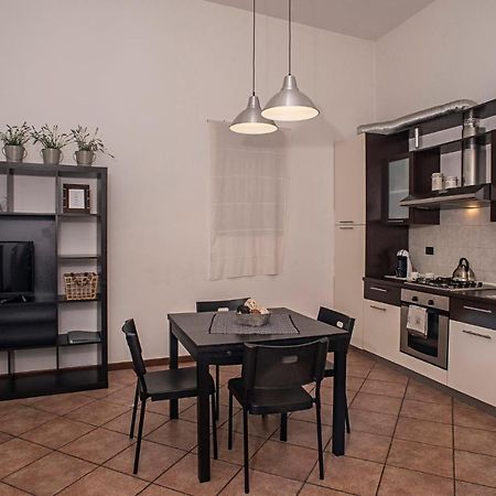 Cortile Del Forno Nel Centro Storico Apartment Arona Ngoại thất bức ảnh