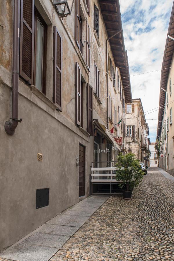 Cortile Del Forno Nel Centro Storico Apartment Arona Ngoại thất bức ảnh
