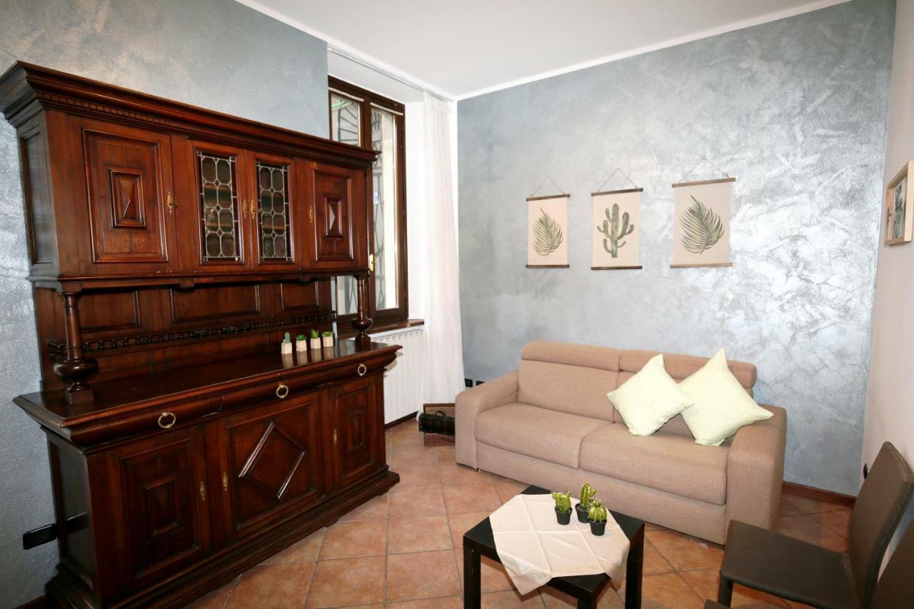 Cortile Del Forno Nel Centro Storico Apartment Arona Ngoại thất bức ảnh