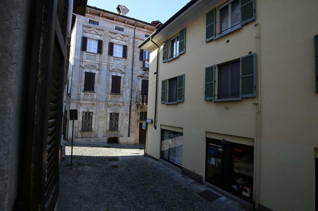 Cortile Del Forno Nel Centro Storico Apartment Arona Ngoại thất bức ảnh