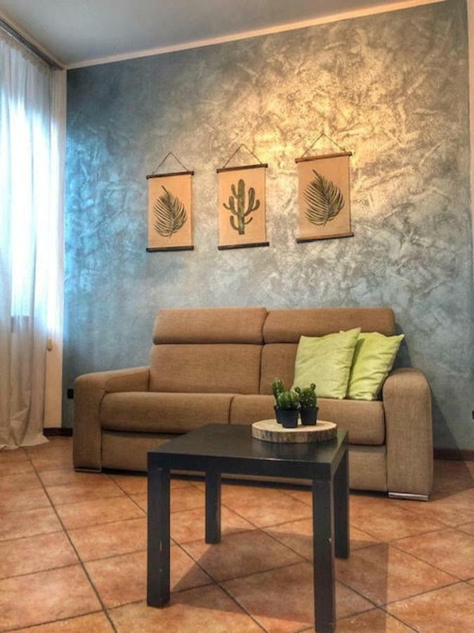 Cortile Del Forno Nel Centro Storico Apartment Arona Ngoại thất bức ảnh