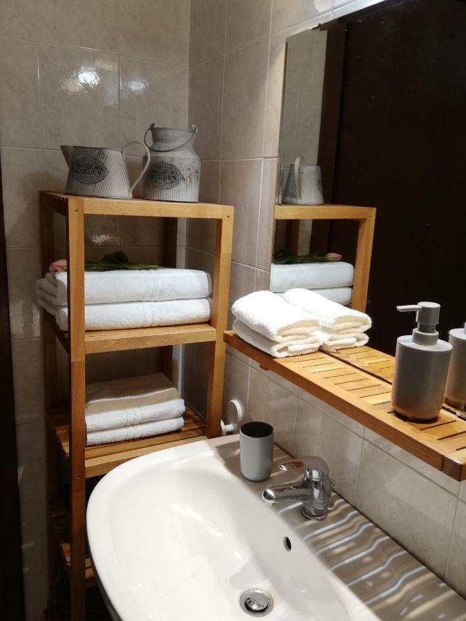 Cortile Del Forno Nel Centro Storico Apartment Arona Ngoại thất bức ảnh